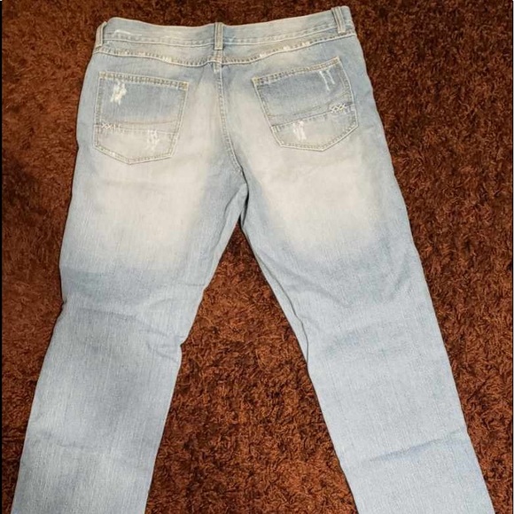 Wet seal distressed jeans - Picture 3 of 3